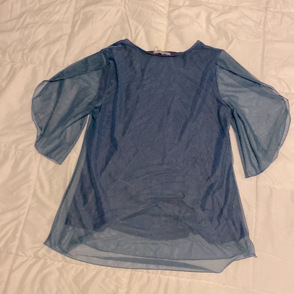 Flowy Mesh Blouse - Picture 3 of 3